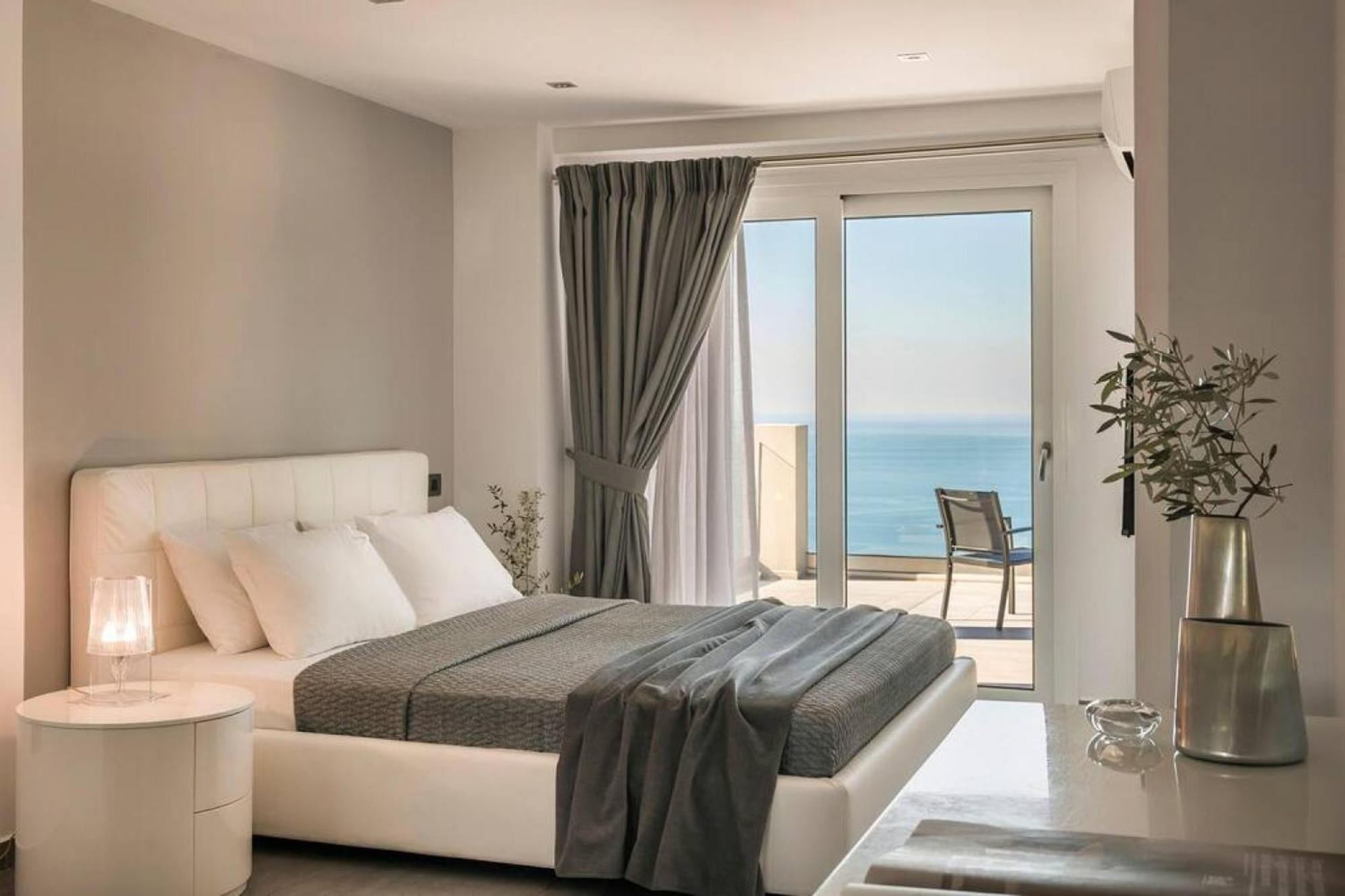 Grande Azzurro In Lakithra Villa Dış mekan fotoğraf