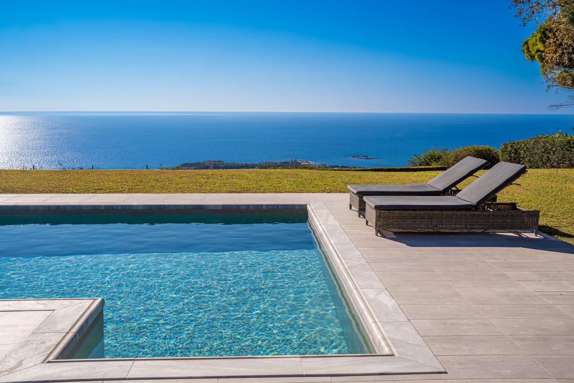 Grande Azzurro In Lakithra Villa Dış mekan fotoğraf